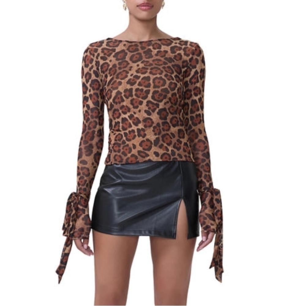 Cheetah top